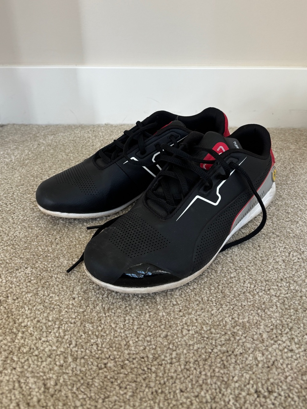 Puma Ferrari men's size 7 shoes women's 8.5